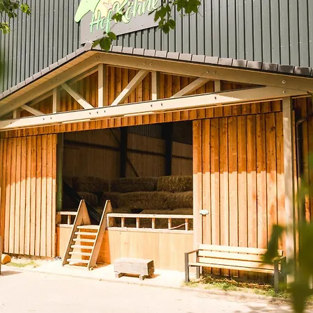 Hof Koehne - Altes - Huhn Apartment Schmallenberg